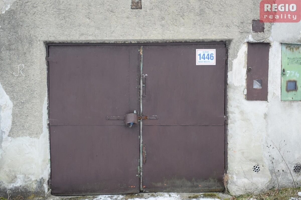 Garáže, Karviná, 735 06