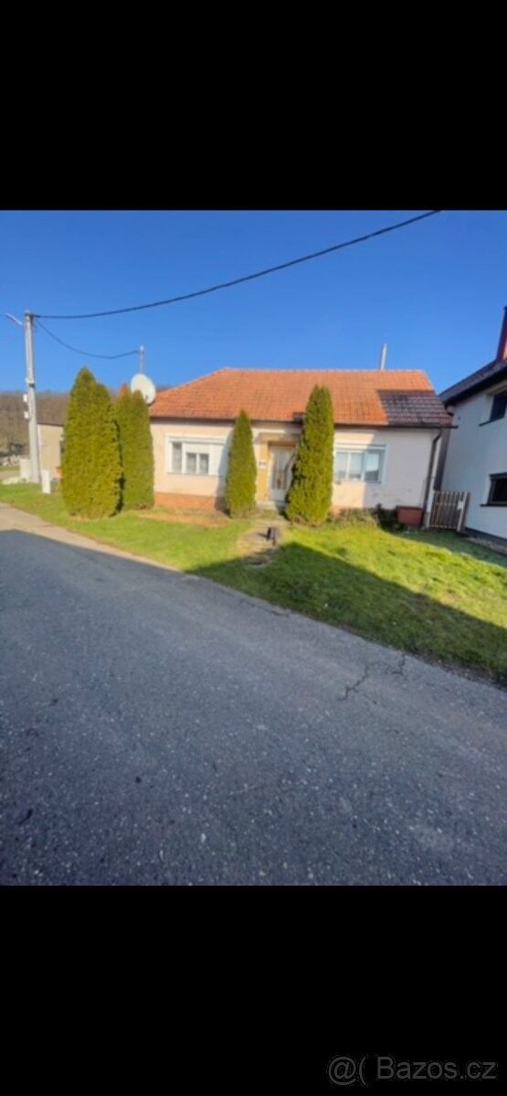 Rodinné domy, Prakšice, 687 56