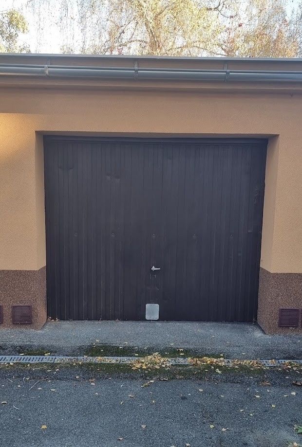 Garáže, Jablonec nad Nisou, 466 01