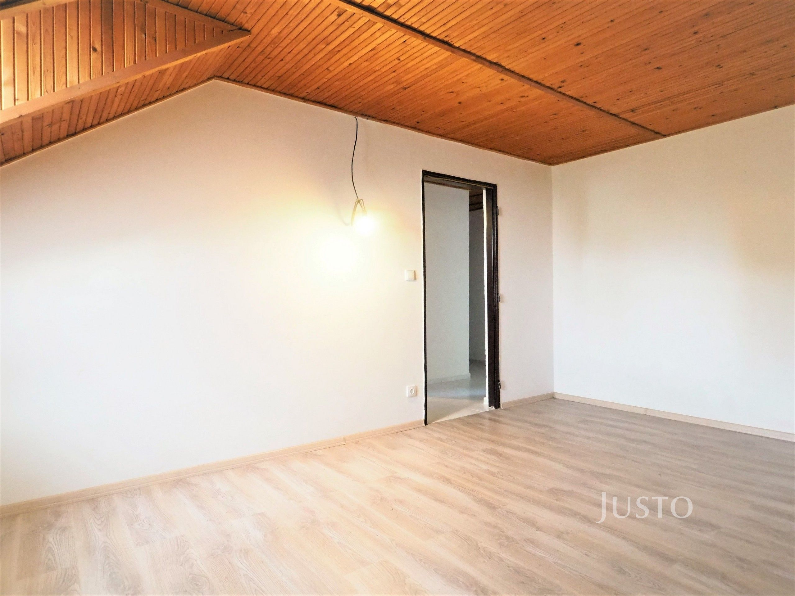 Pronájem byt 2+1 - Králova Lhota, 51 m²