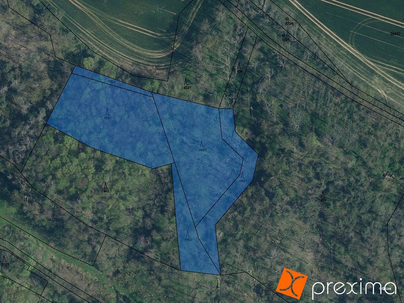 Les, 573 m²