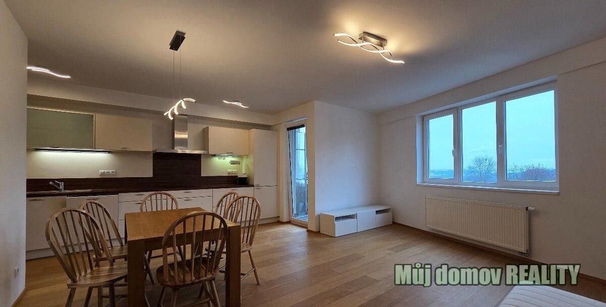 Pronájem byt 3+kk - Marešova, Praha, 85 m²