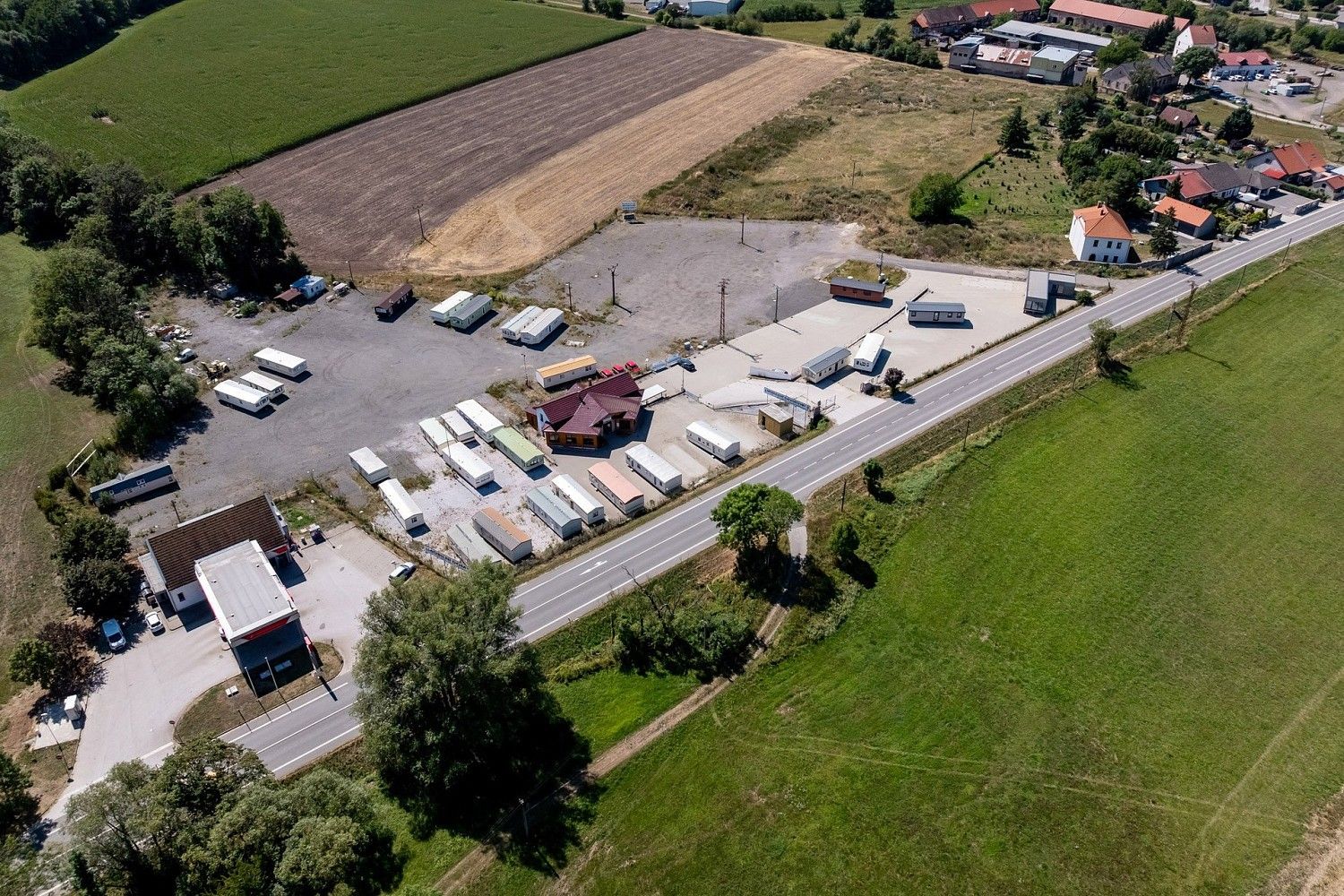 Komerční pozemky, Sadová, okres Hradec Králové, Královéhradecký kraj - 1