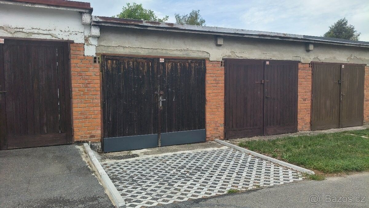 Garáže, Zlín, 760 01 - 2