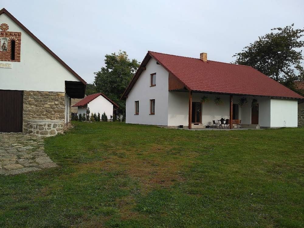 Chata · Nechvalice - Bratříkovice u Nechvalic, Středočeský kraj - 3