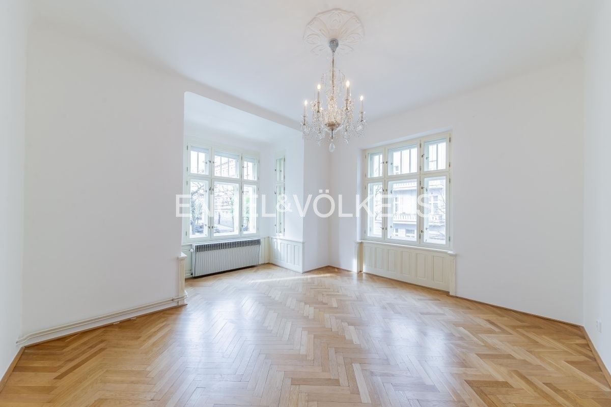 Pronájem byt 3+1 - Jagellonská, Praha, 95 m²