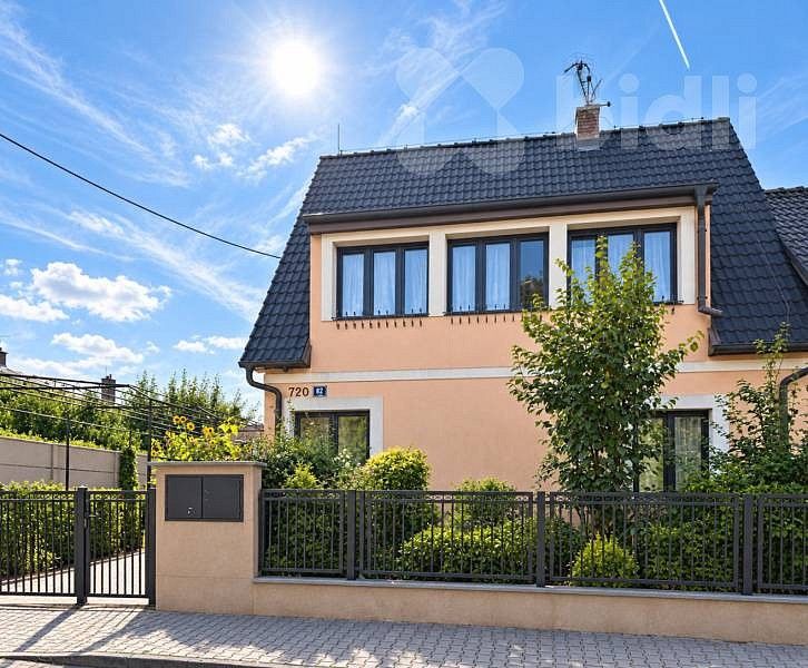 Rodinný dům · 213 m² · Mezilesí, Praha 9 - Horní Počernice - 3