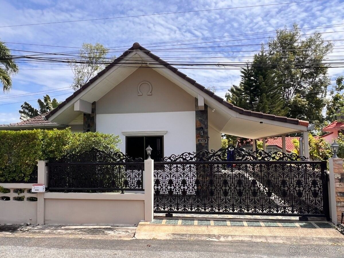 Prodej rodinný dům - 987 66, Zahraničí