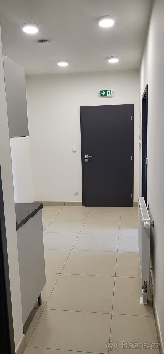 Pronájem kancelář - Lázně Toušeň, 250 89, 88 m²