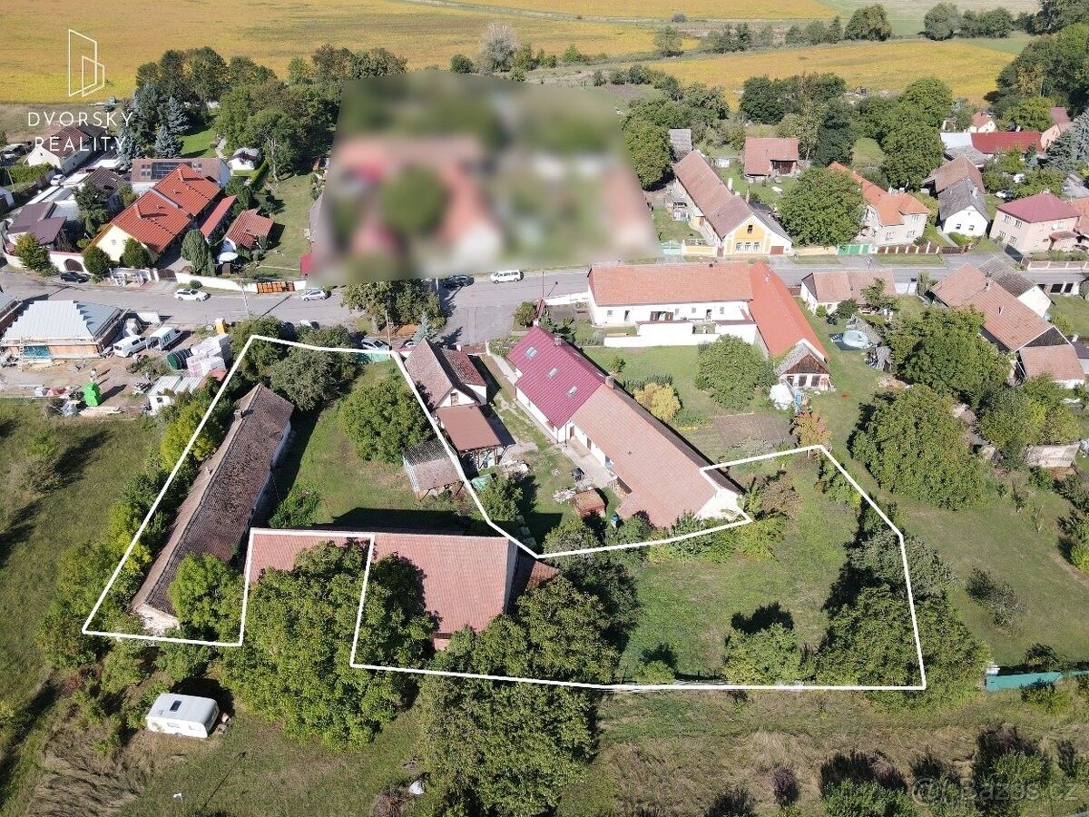 Rodinné domy, Bezděkov, 535 01