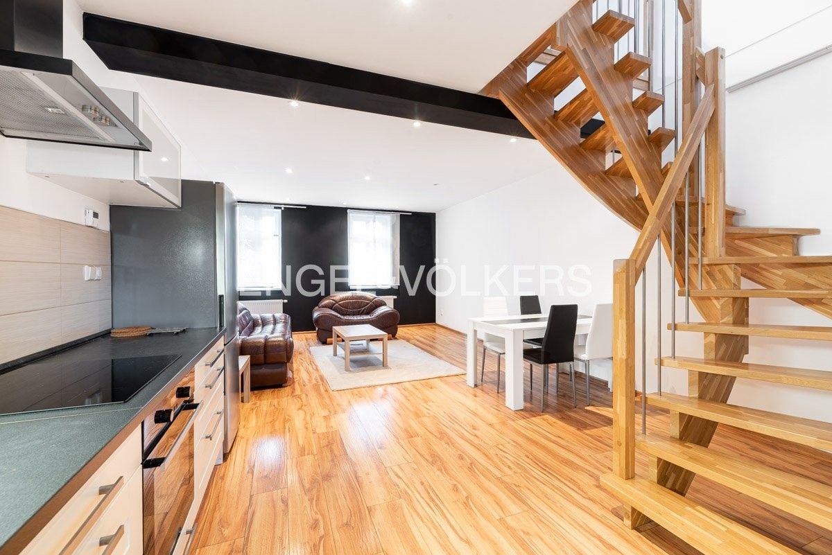 Pronájem byt 2+kk - Zenklova 8, Praha, 68 m²