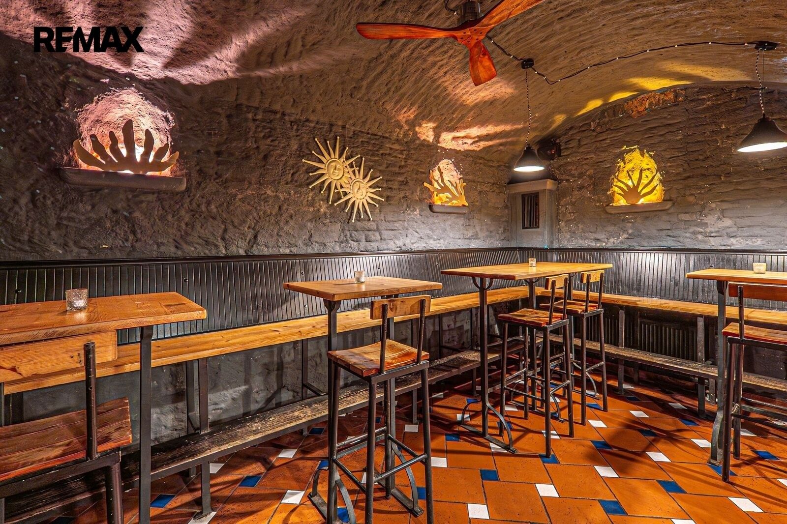 Pronájem restaurace - Šmeralova 130, Praha Bubeneč, 250 m² - 5