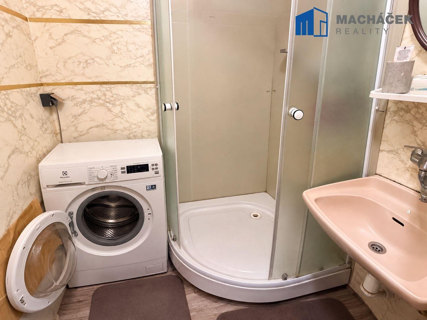 Byt 2+1 · 51 m² · V Domkách, Duchcov - 4