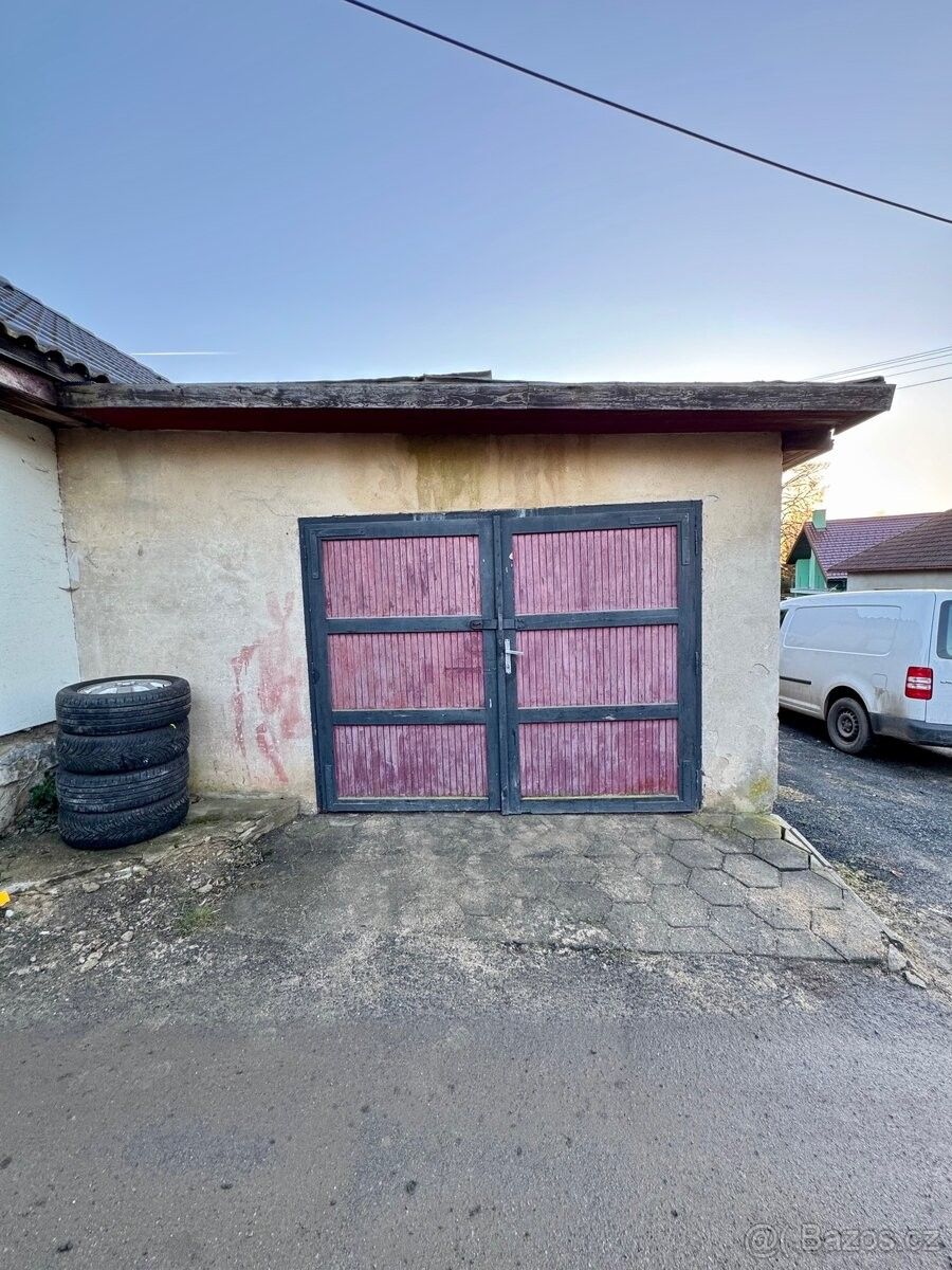 Garáže, Jihlava, 586 01