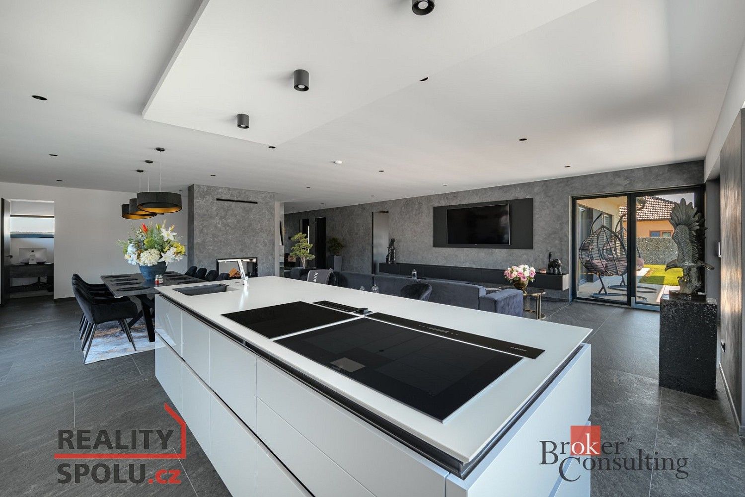 Prodej rodinný dům - Úherce, okres Plzeň-sever, Plzeňský kraj, 268 m² - 1