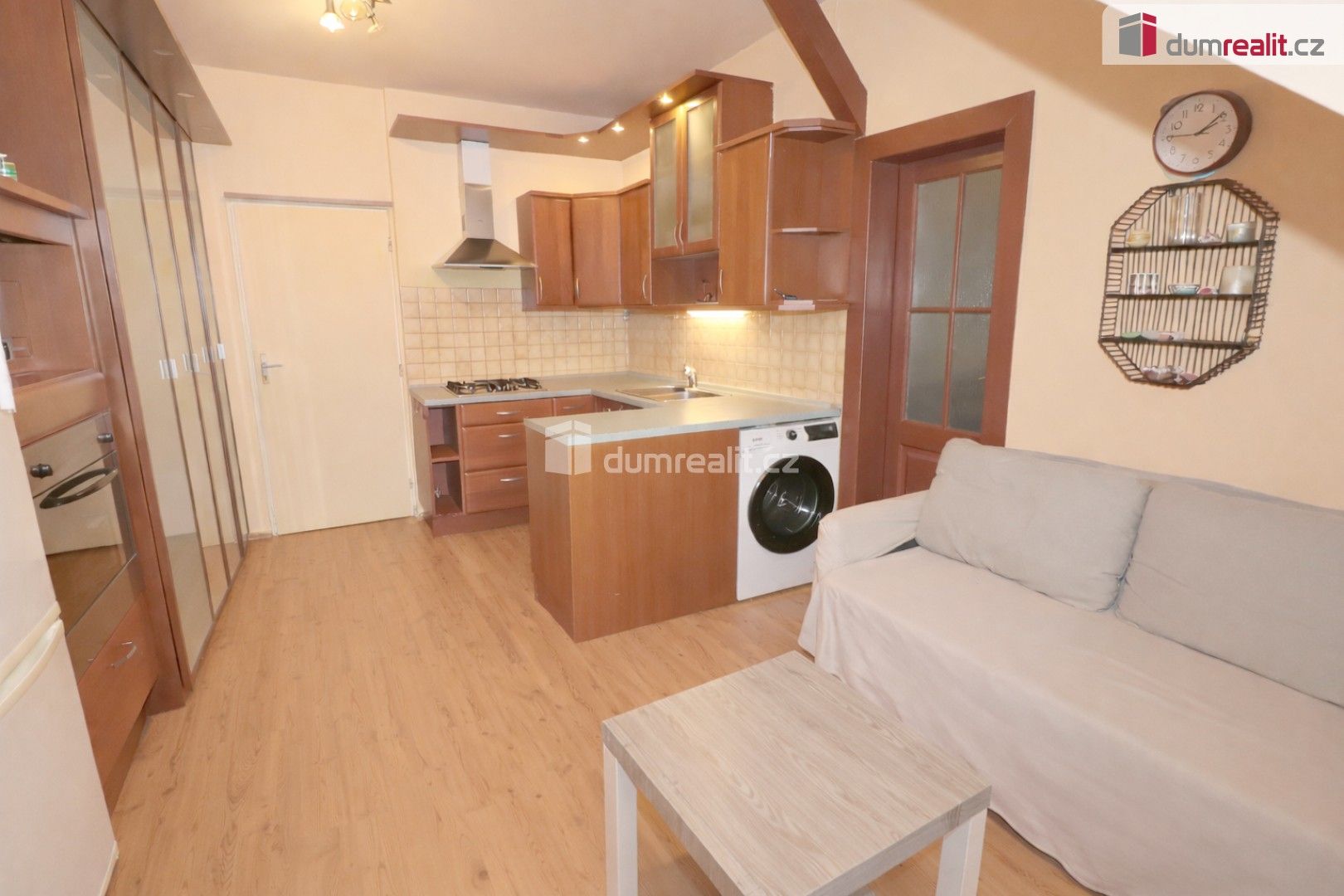 2+kk, Srbínská, Praha, 43 m²