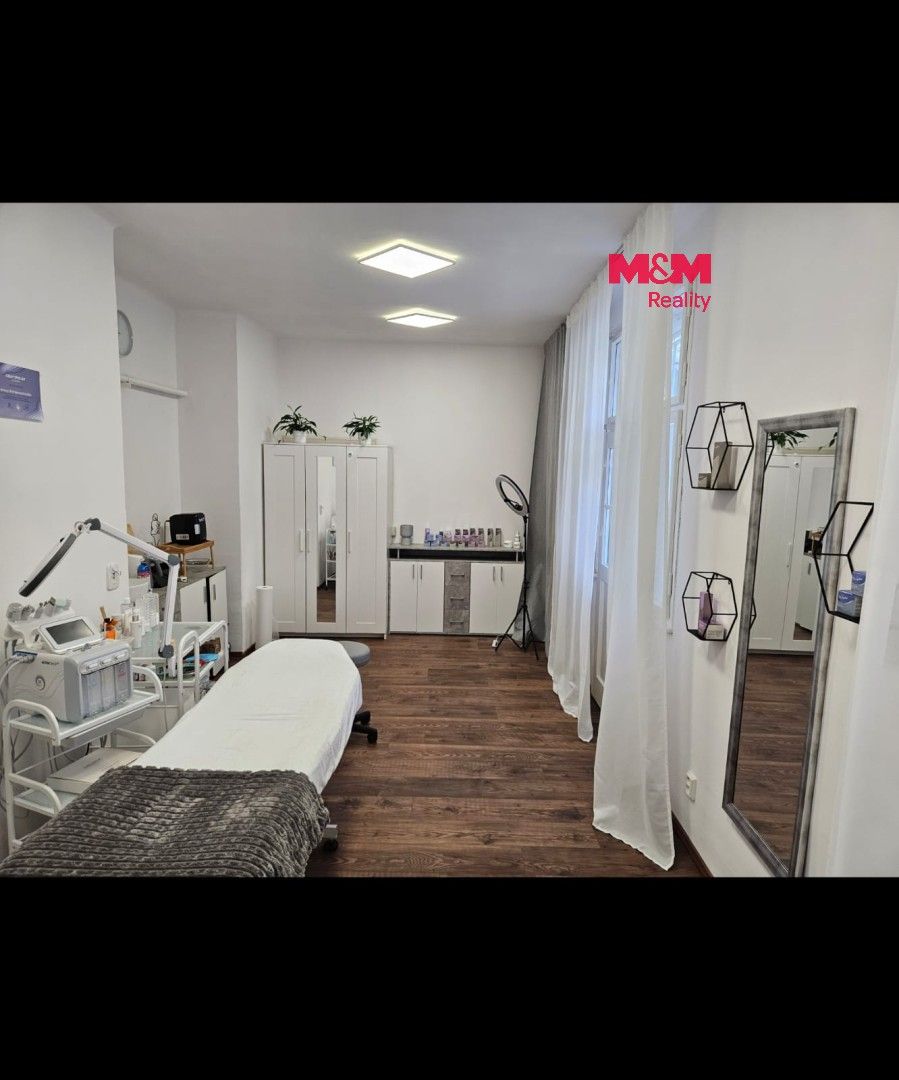 Obchodní prostory, Bohuslava ze Švamberka, Praha, 35 m² - 1