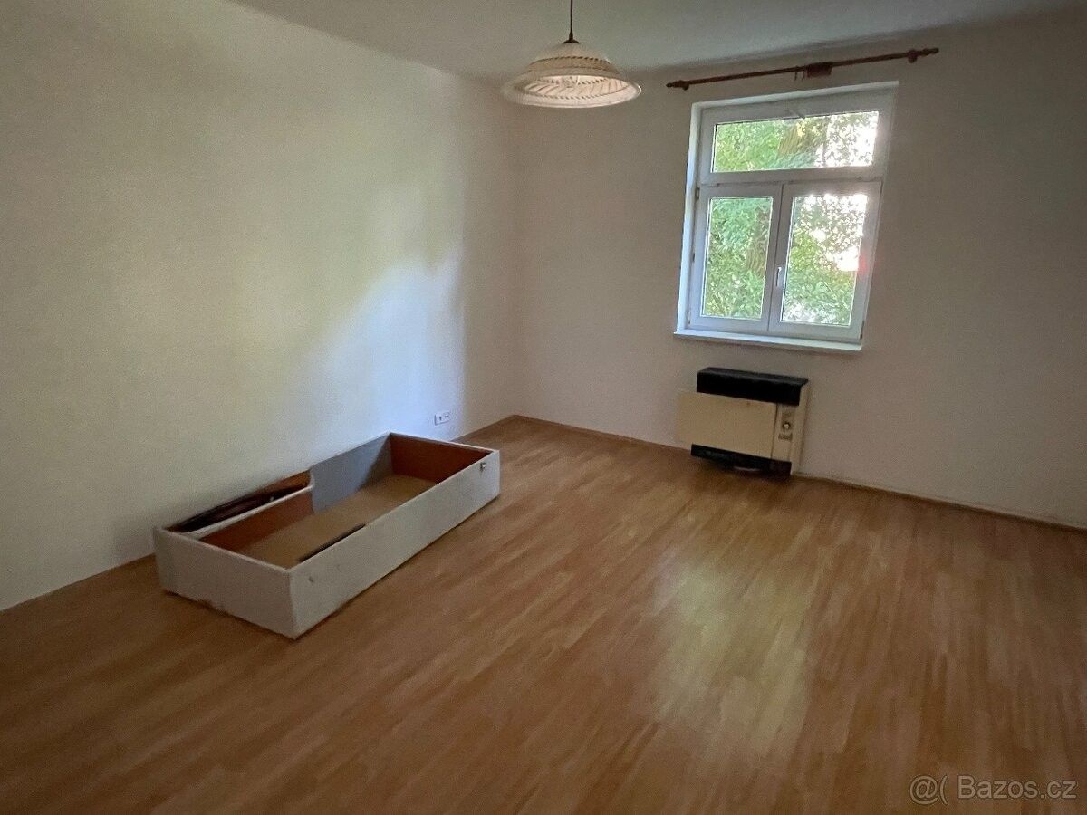 Pronájem byt 1+1 - Karlovy Vary, 360 17, 40 m²