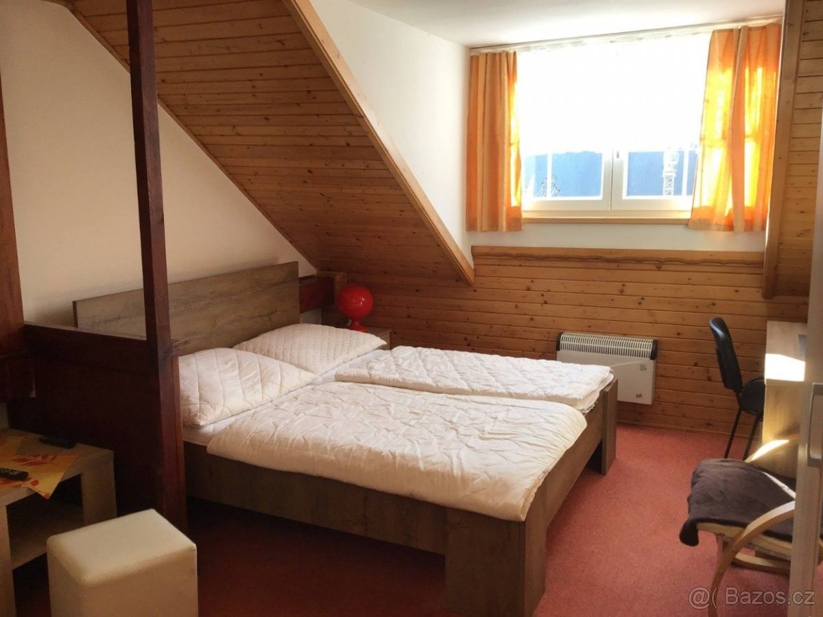 Byty, Karlovy Vary, 360 01