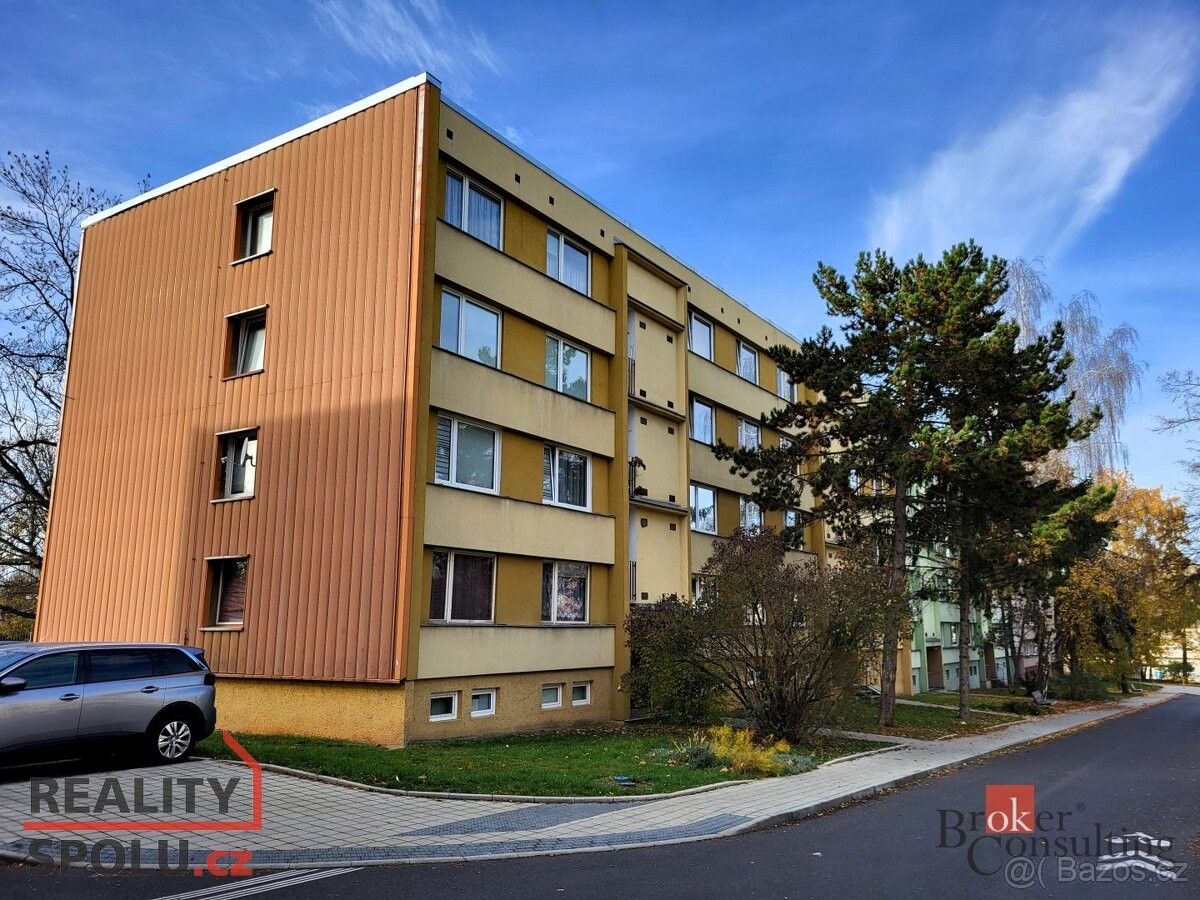 Byty, Louny, 440 01