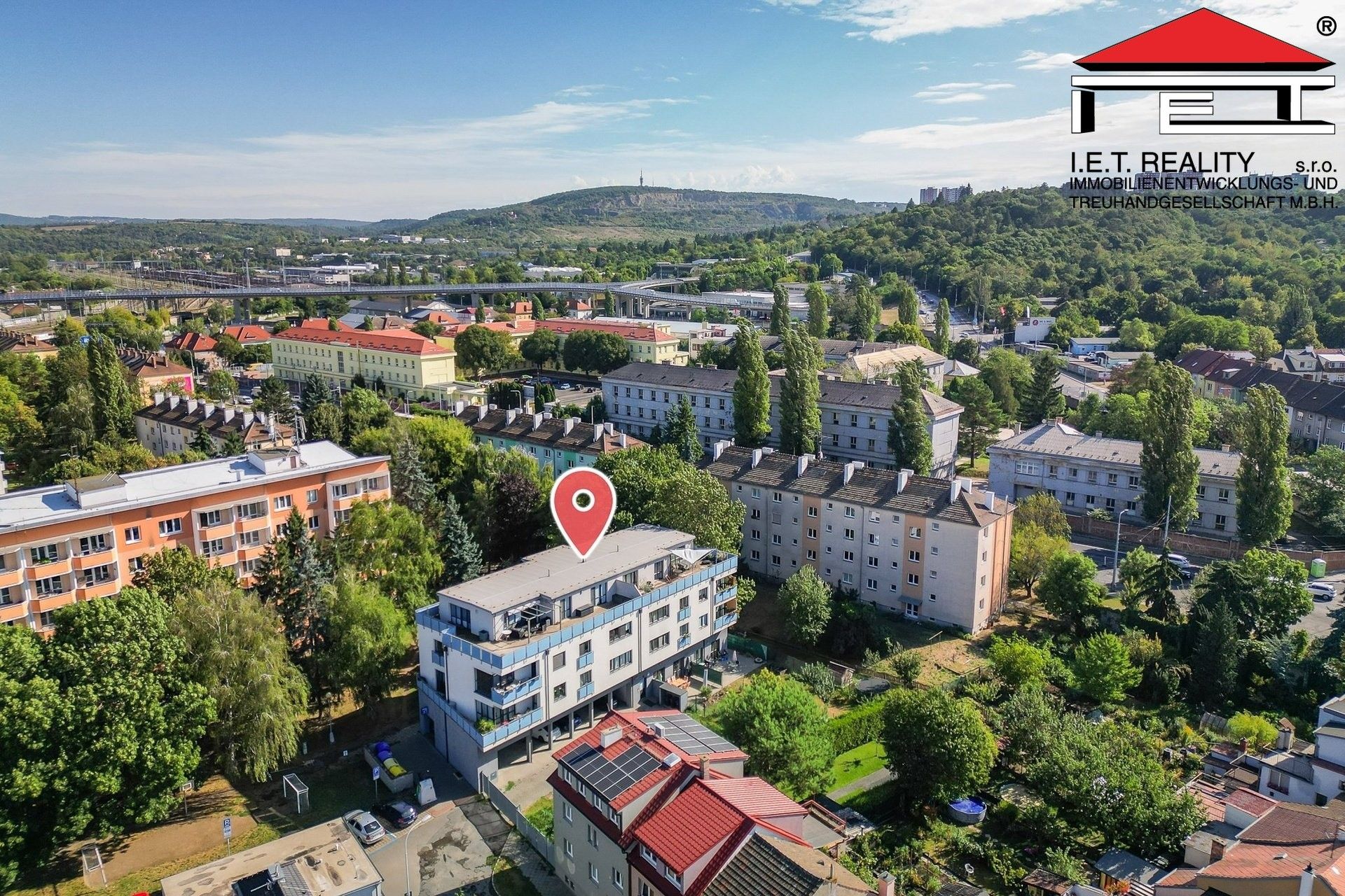 Prodej garáž - Svatoplukova, Brno, 14 m²