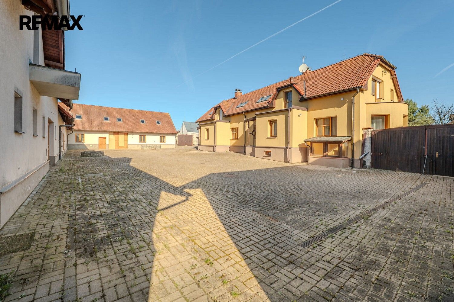 Činžovní domy, Petříkov - Radimovice, okres Praha-východ, 1 145 m² - 2