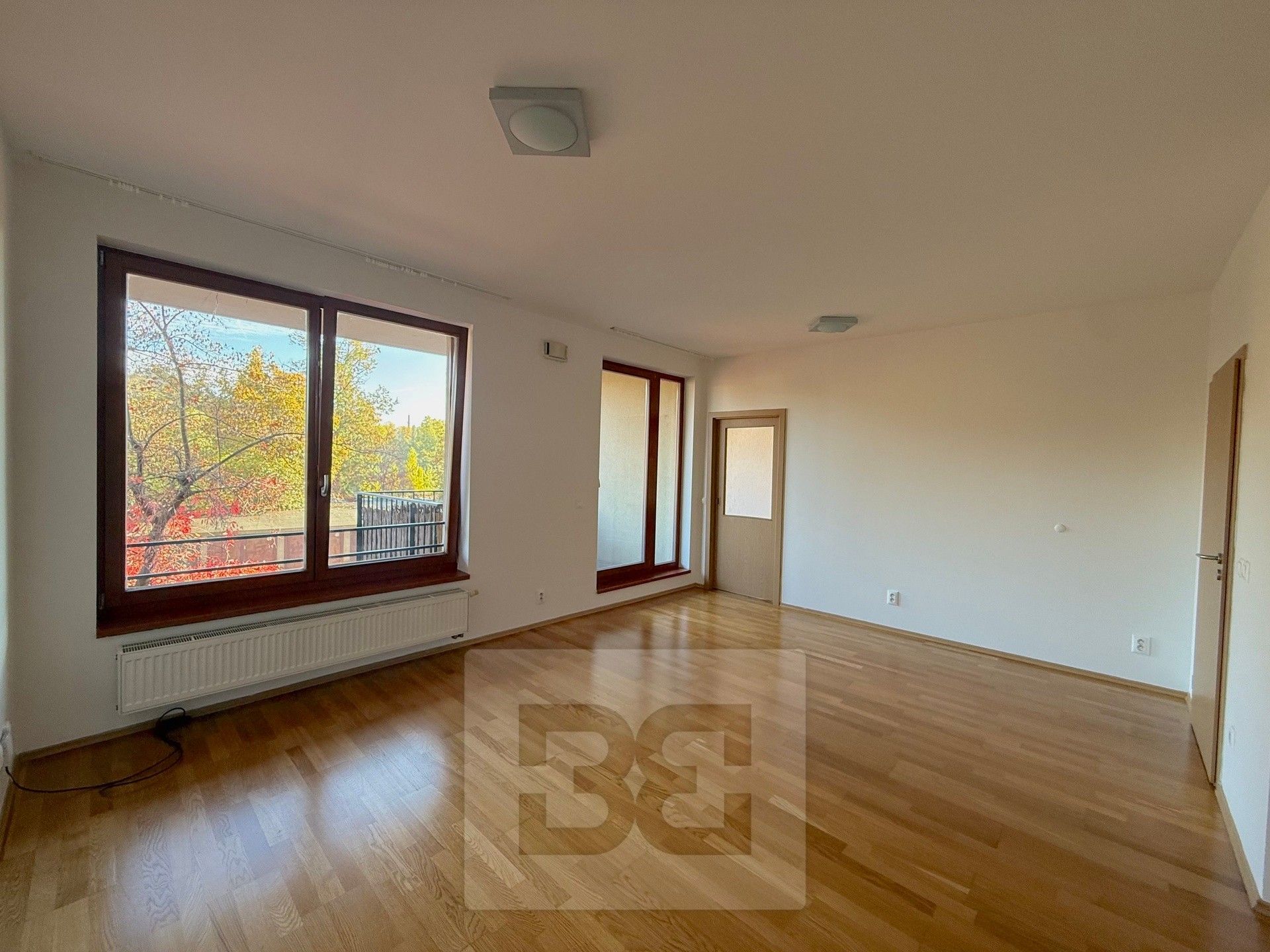 Pronájem byt 2+kk - Varhulíkové 1580, Praha Holešovice, 63 m² - 5