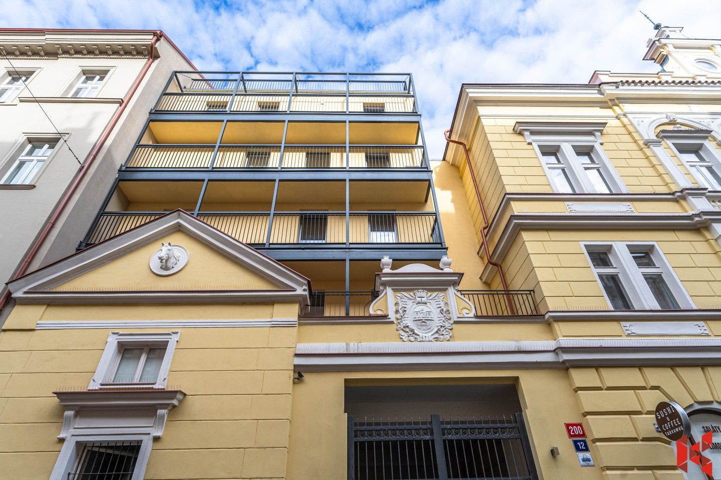 Pronájem byt 2+kk - Varšavská 200, Praha, 48 m²