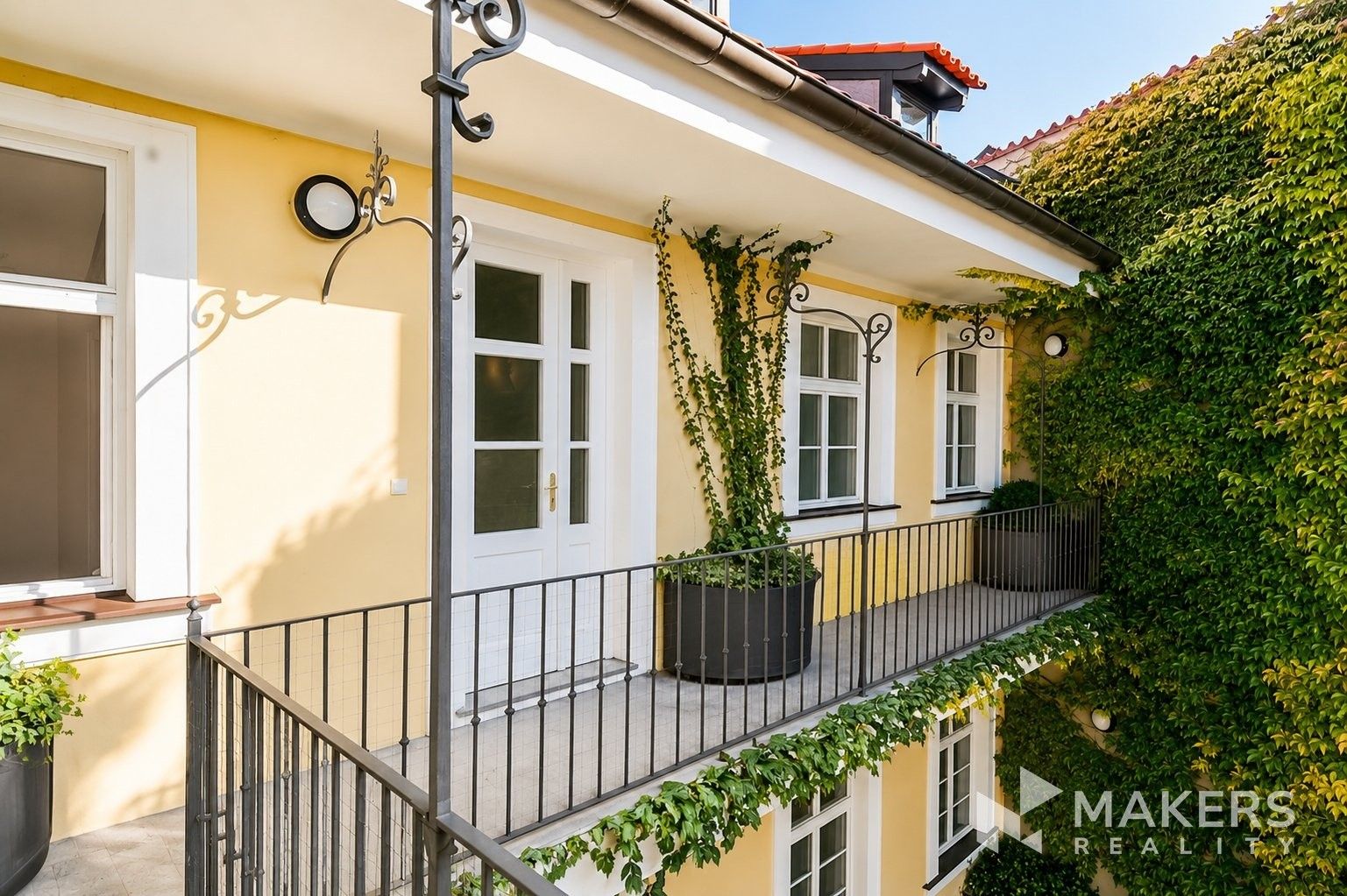 4+kk, Vlašská, Praha, 170 m² - 2