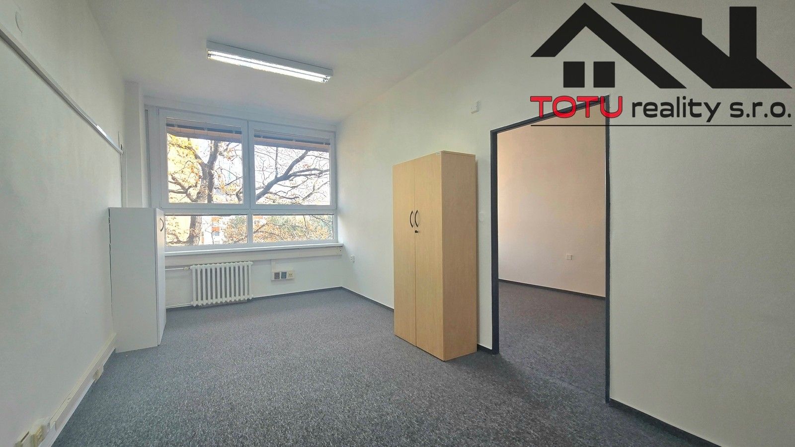 Pronájem kancelář - Palackého třída, Chrudim, 18 m²