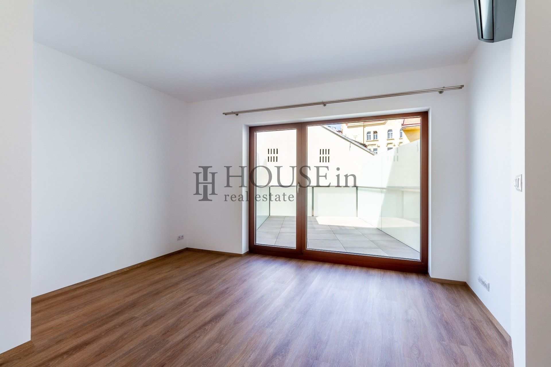 Byt 1+kk · 33 m² · Vyšehradská, Praha - 3