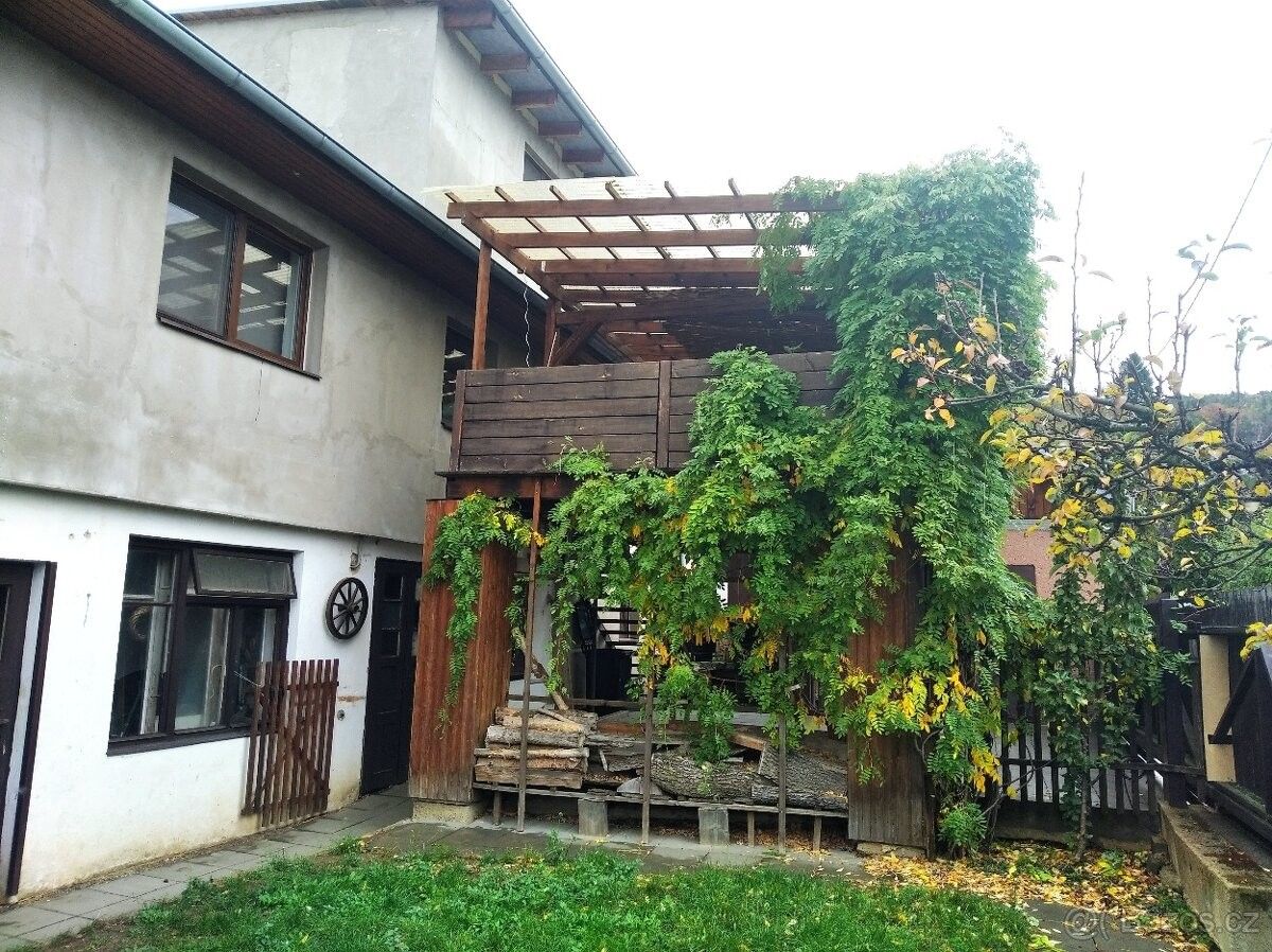 Rodinné domy, Tišnov, 666 03