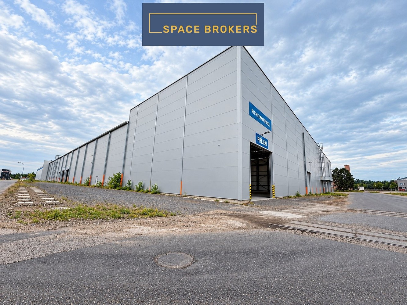 Pronájem sklad - Pardubice - Černá za Bory, 3 294 m² - 1