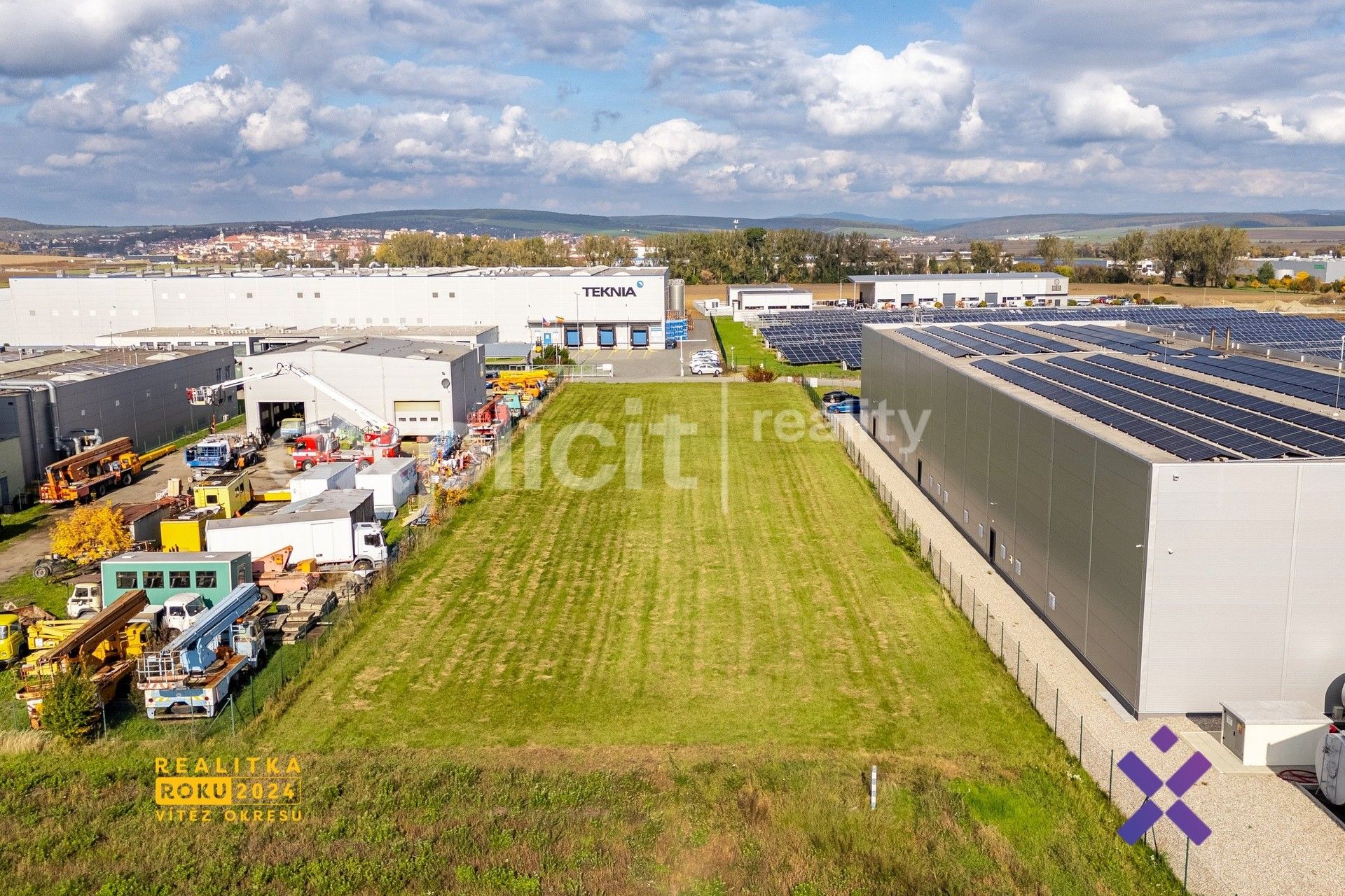 Prodej komerční pozemek - U Dvora, Nivnice, 3 525 m²