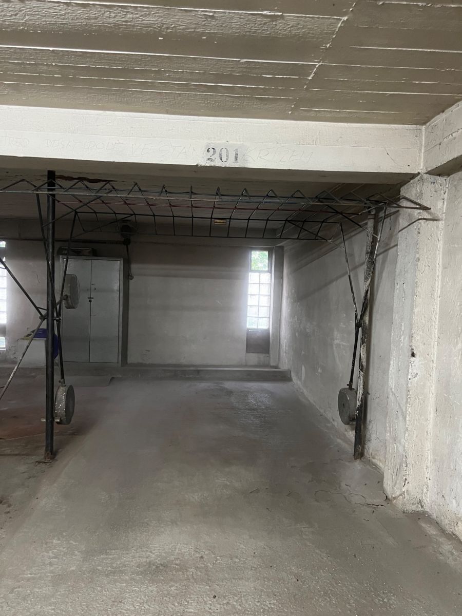 Pronájem garáž - Jihlavská, Praha - Michle, 15 m² - 2