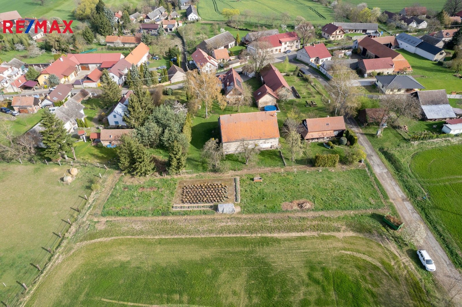 Prodej pozemek pro bydlení - Onomyšl, 1 374 m²