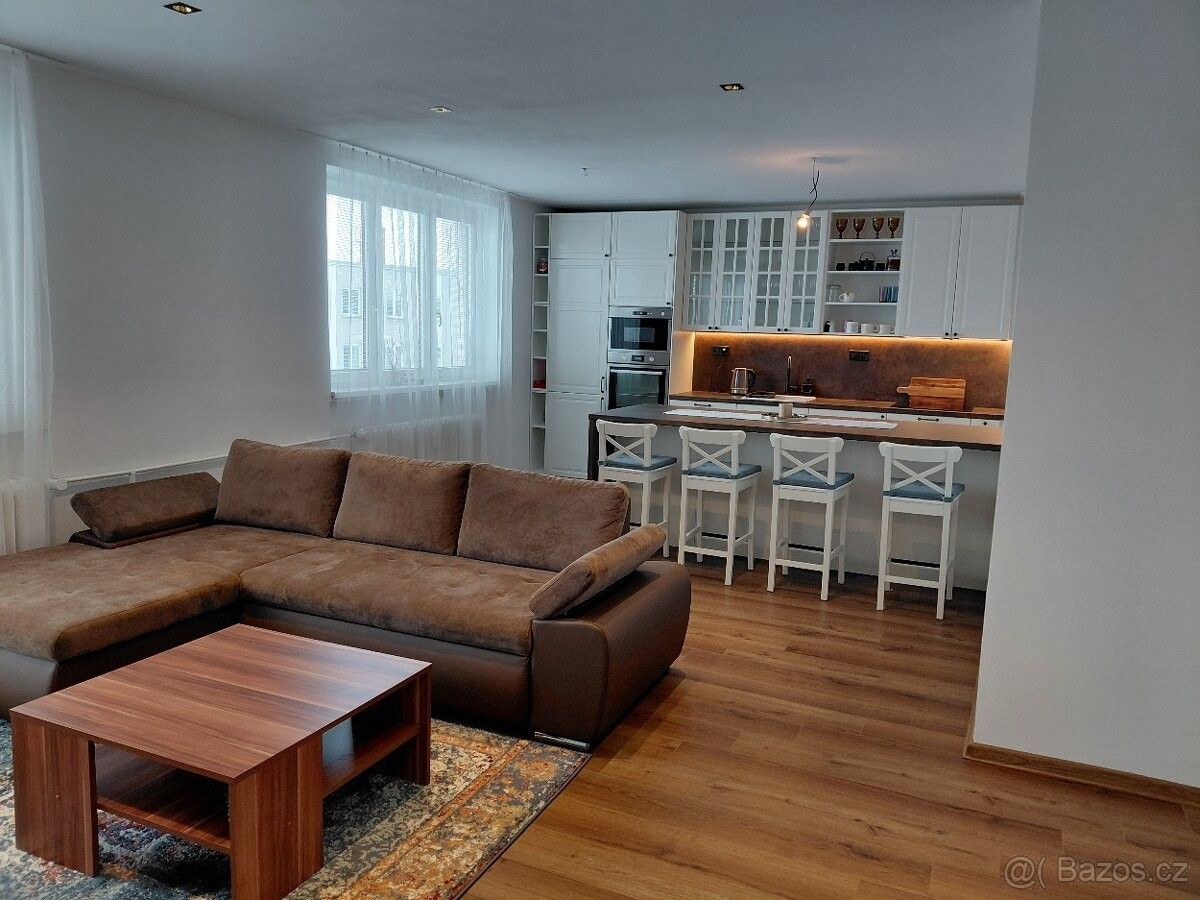 Byty, Šťáhlavy, 332 03