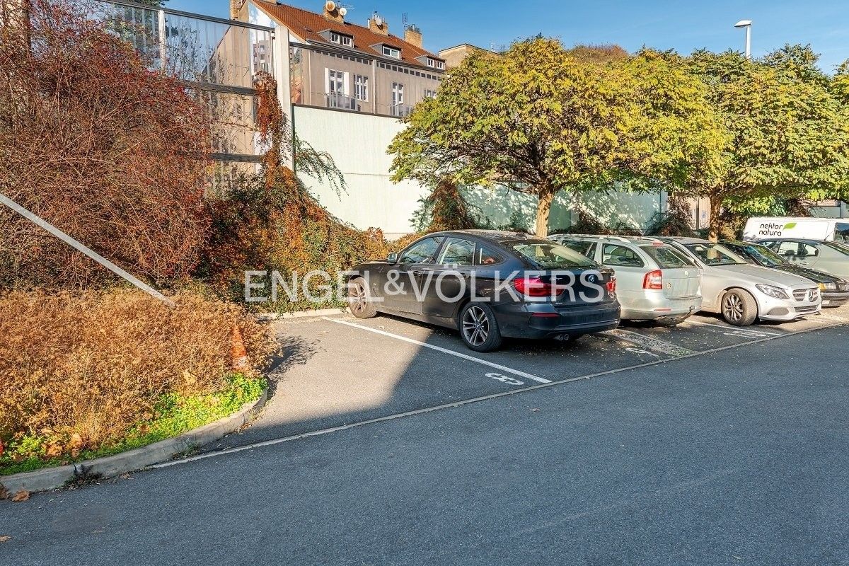 Pronájem kancelář - Radlická 1305, Praha, 116 m²