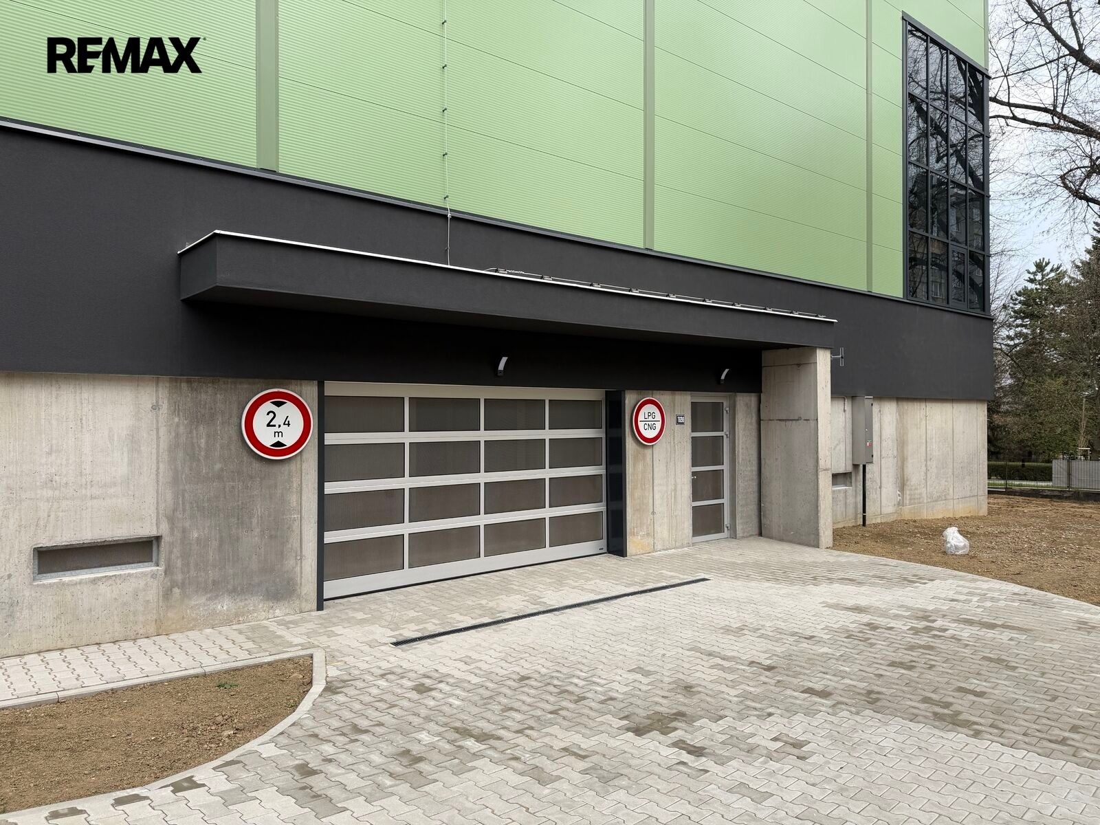 Garáže, Humpolec, 22 m² - 1