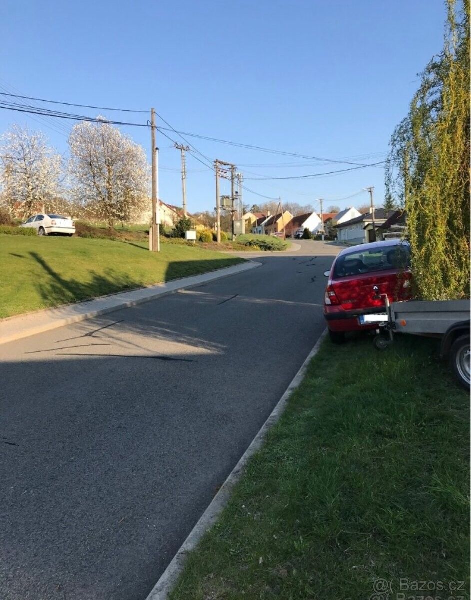 Prodej pozemek pro bydlení - Bílovice, 687 12