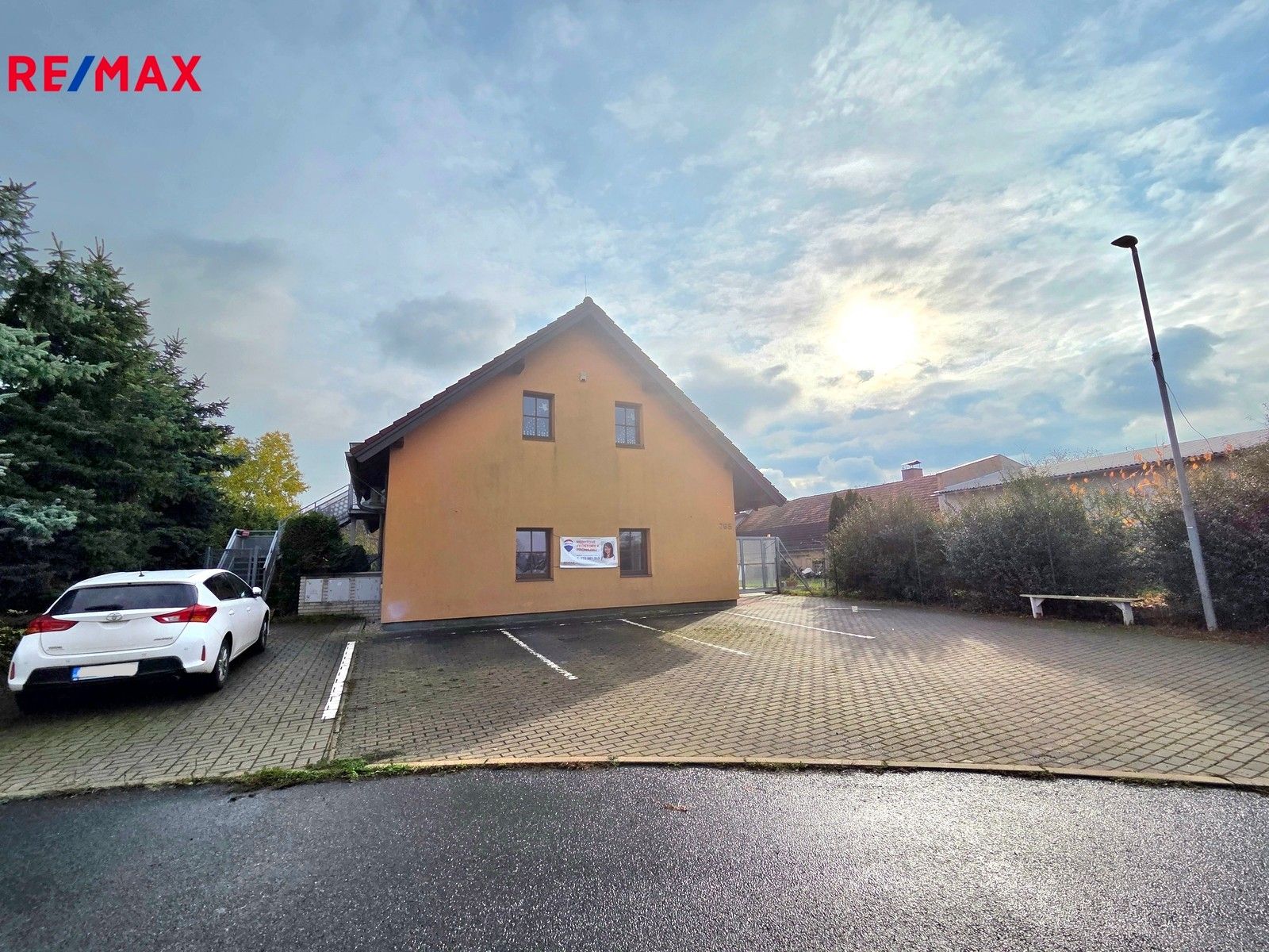 Obchodní prostory, K Potoku, Zeleneč, 83 m²