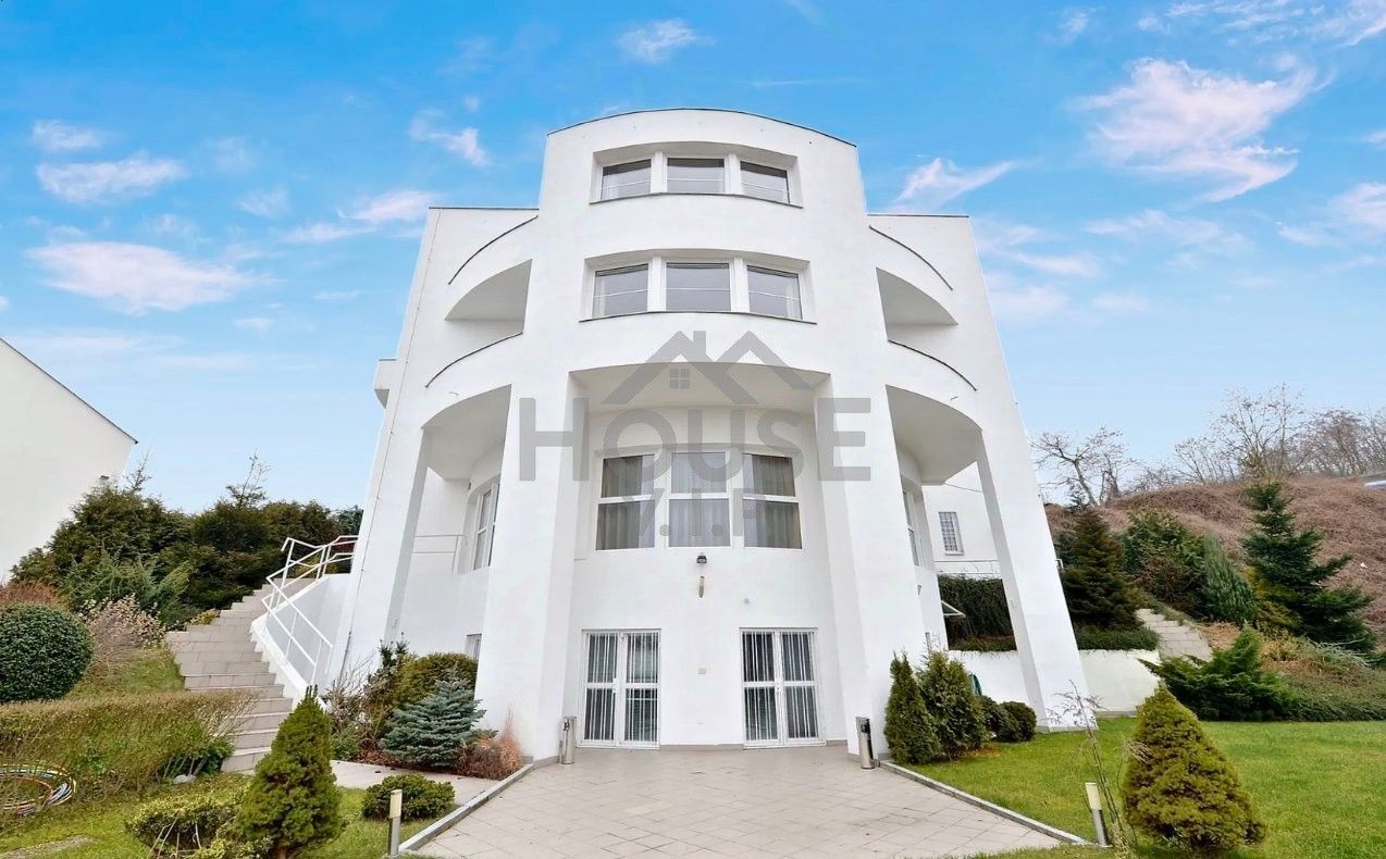 Vily, Nový Zlíchov, Praha, 839 m²