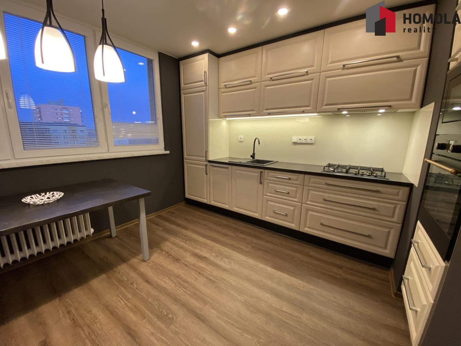 3+1, Edvarda Beneše, Opava, 76 m²