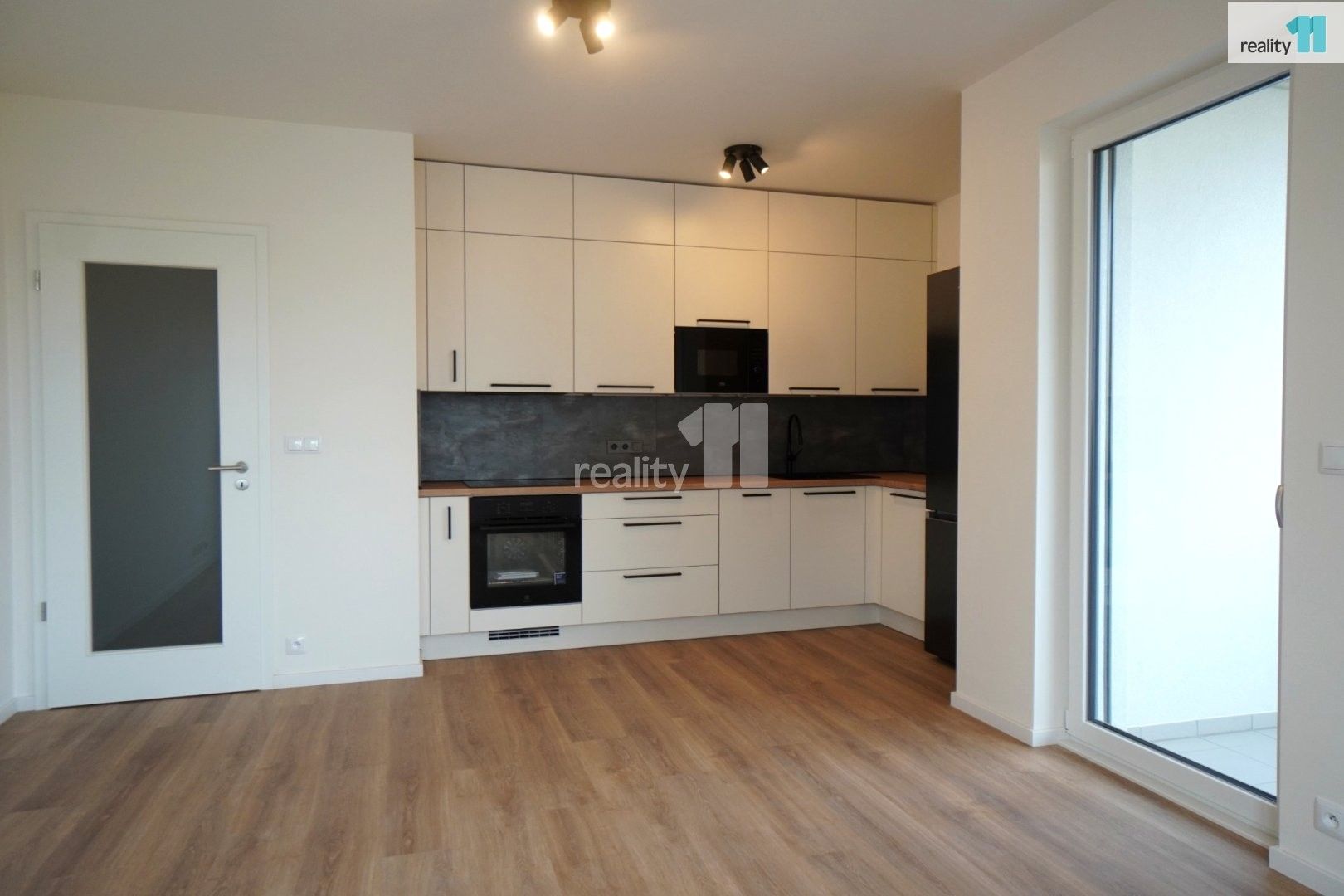 2+kk, Hlubočepy, Praha, 56 m² - 1