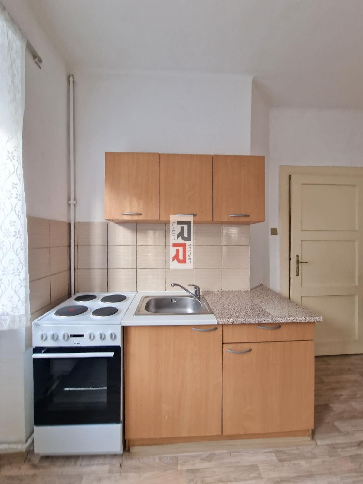 Pronájem byt 2+kk - Dukelská, Olomouc, 44 m²