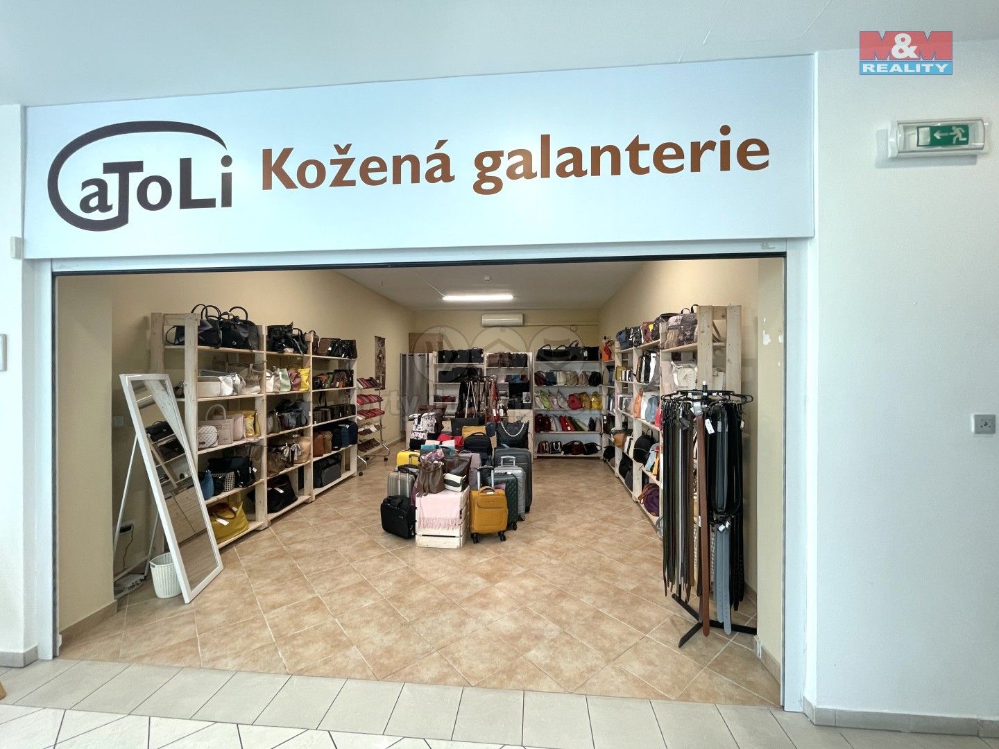 Pronájem obchodní prostory - Masarykovo náměstí, Uherské Hradiště, 36 m²