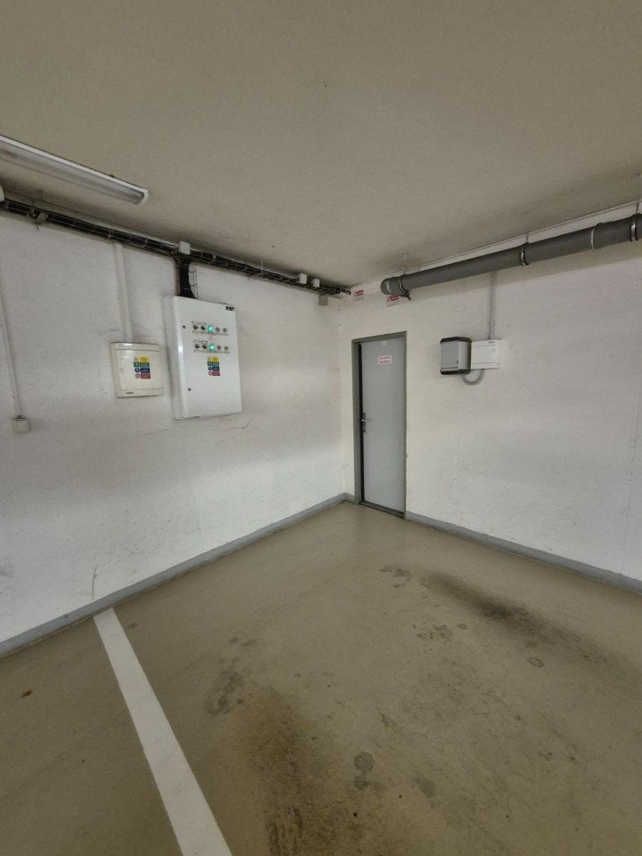 Garáže, Drahobejlova, Praha - Libeň, 26 m² - 2