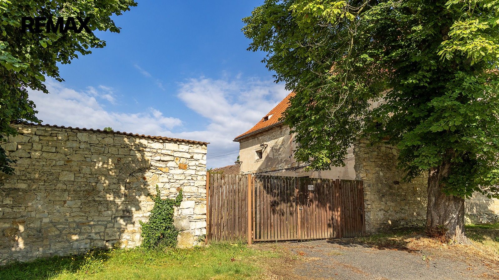 Zemědělské usedlosti, Počedělice Volenice, 2 500 m² - 1