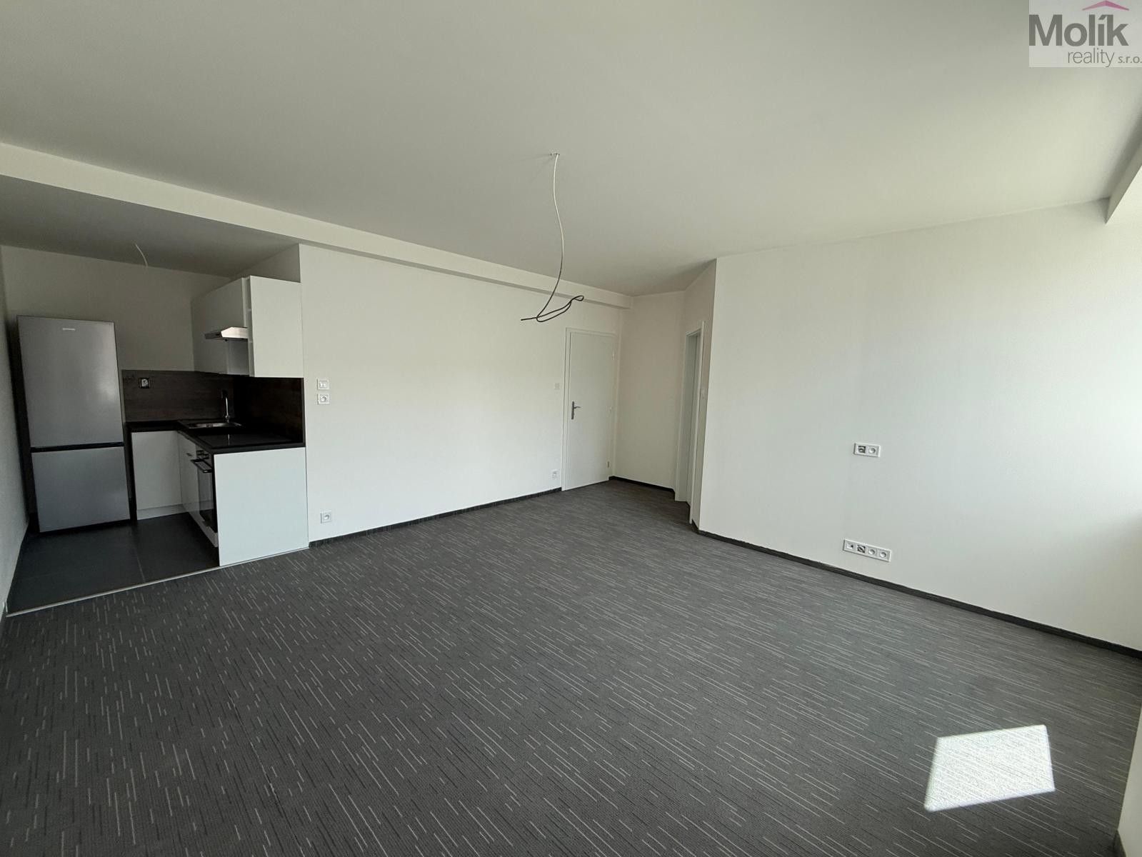 2+kk, Žižkovo náměstí, Chomutov, 50 m² - 2
