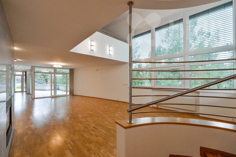Pronájem rodinný dům - U družstva Práce 1738, Praha Braník, 379 m² - 5